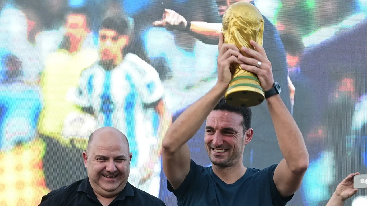 Scaloni ya tiene su calle en Pujato