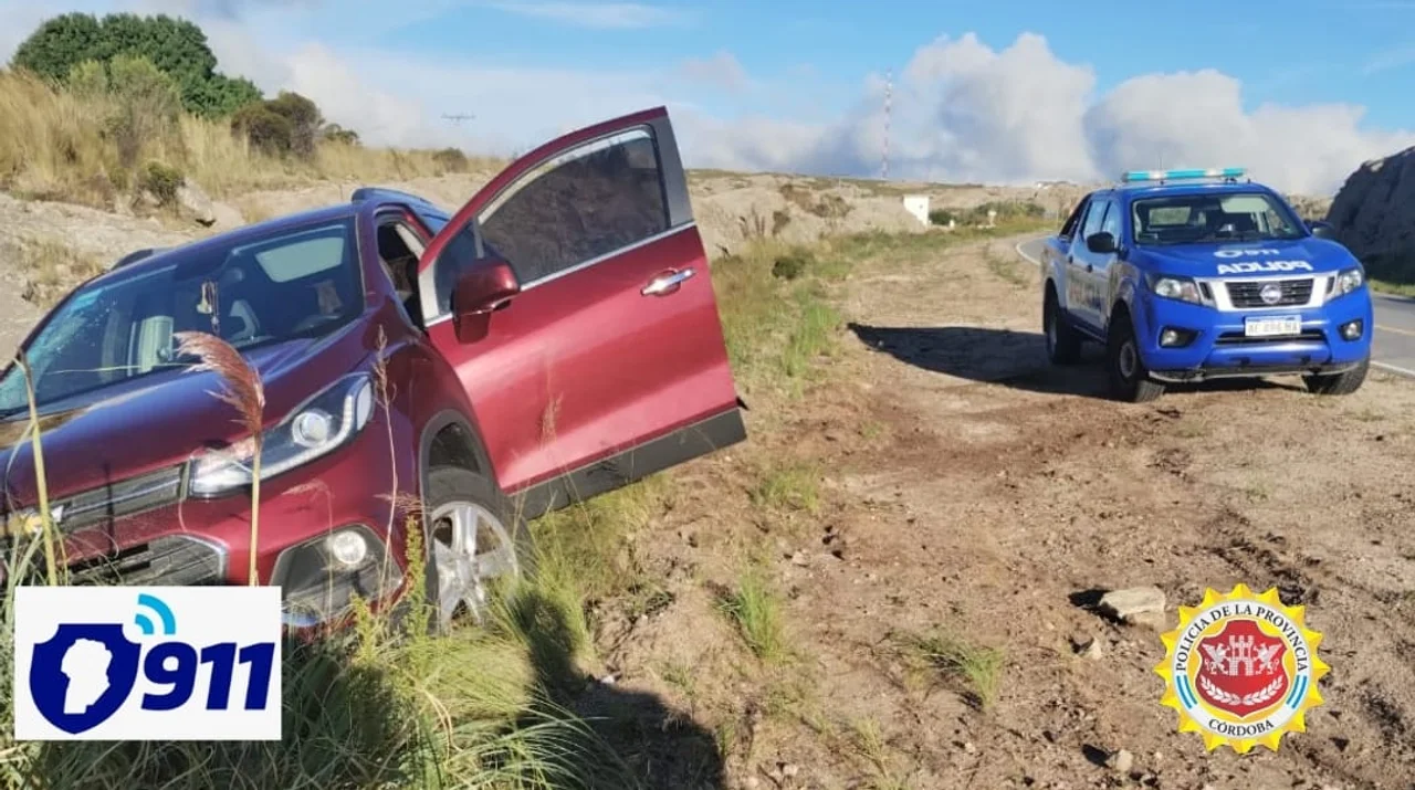 Dos autos despistaron en las Altas Cumbres