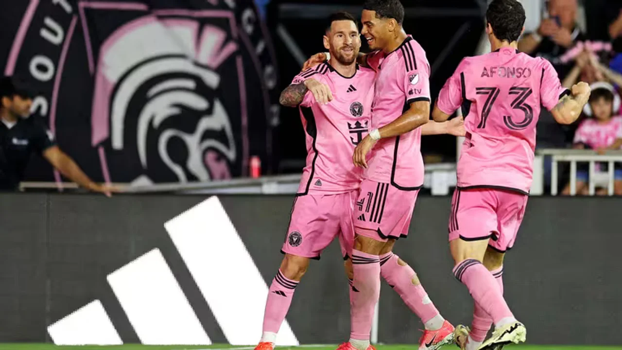 Messi marcó un golazo, pero Inter Miami empató 2-2 y no pudo subir a la cima de la MLS