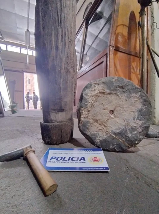 Recuperan piezas arqueológicas en un local de barrio Güemes. Fotografía: Policía de Córdoba.