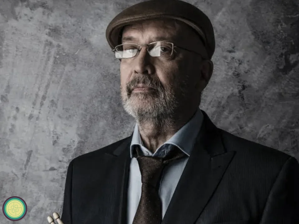 Adiós, Javier Martínez