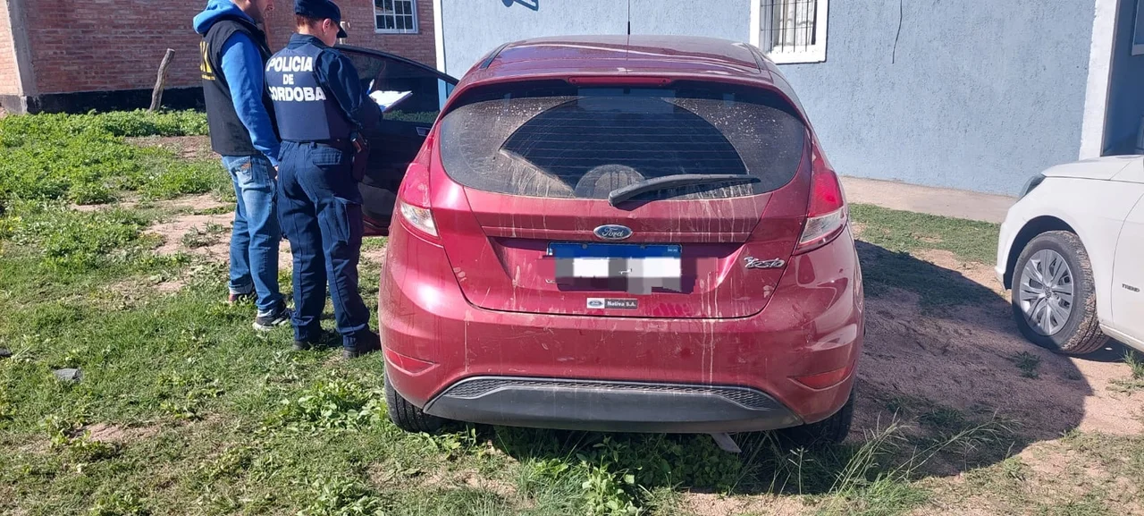 Detuvieron en San Luis a un hombre con armas largas que era buscado en Córdoba. Fotografía: Policía de Córdoba.