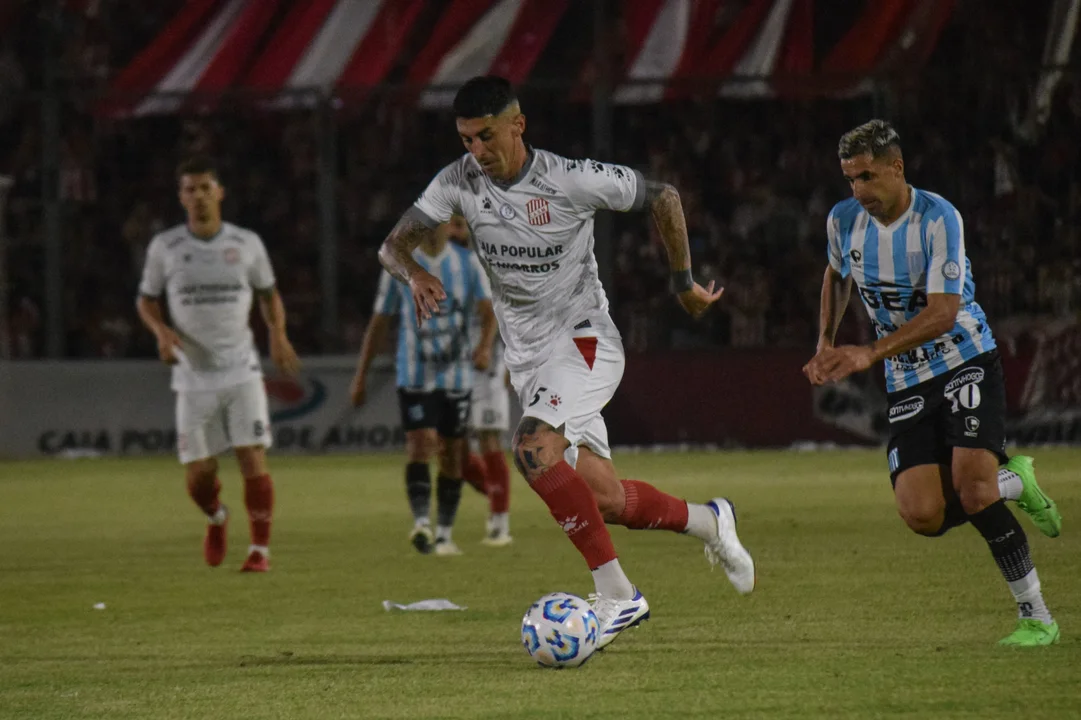 Un final de locos: Racing y San Martín empataron 2-2 en Tucumán