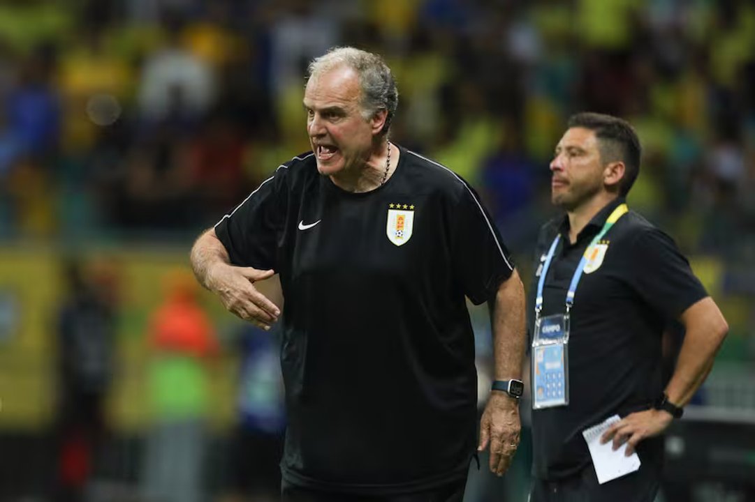 Bielsa se refirió a las declaraciones de Luis Suárez luego del empate de Uruguay con Brasil thumbnail