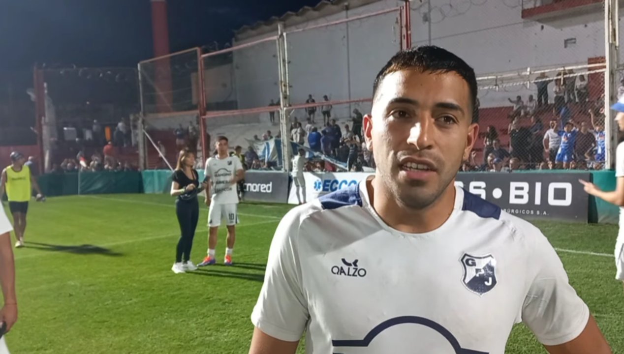 De chofer a crack: Julián Garbino, goleador de Juniors y empleado de TAMSE thumbnail