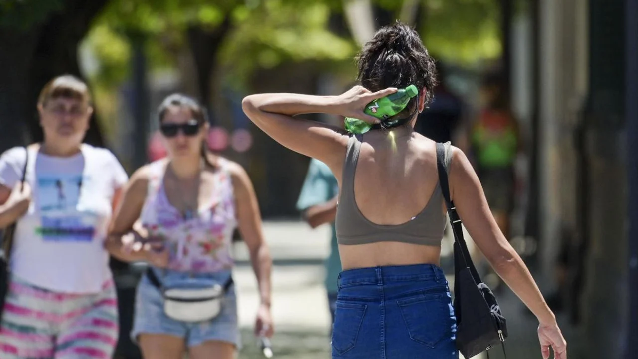 Tiempo en Córdoba: rige una alerta por calor extremo para este domingo