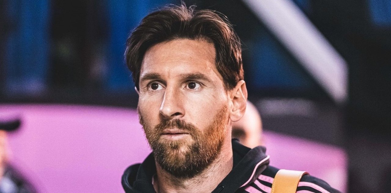 Lionel Messi y un nuevo look que es furor en redes: se dejó el pelo más largo y aplicó una raya al medio thumbnail