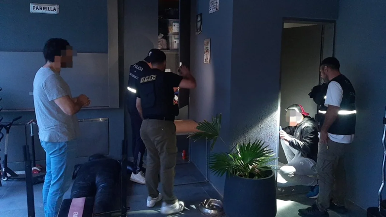 El procedimiento en casa de Blas en Catamarca por pedido de la fiscal cordobesa Rissi.