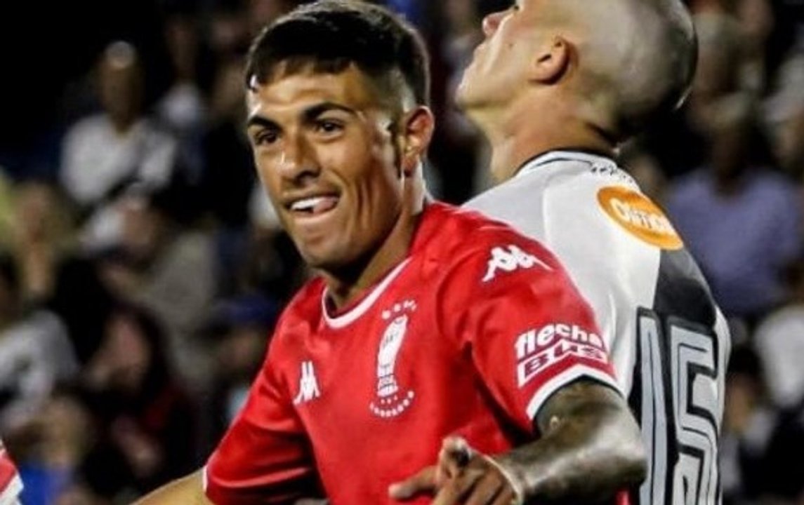 Matías Tissera, futbolista de Huracán, sigue preso en Bouwer thumbnail