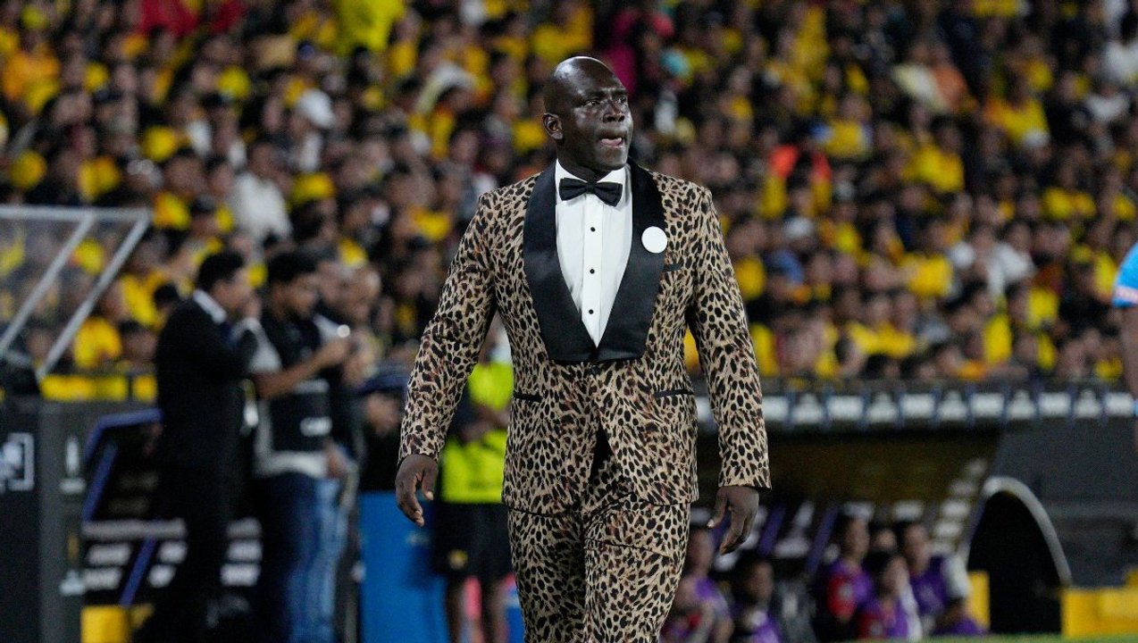 Los trajes de la polémica: el castigo inesperado para Segundo Castillo en la Libertadores thumbnail