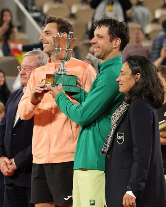 Zeballos hace historia en Roland Garros: se consagró campeón con el español Granollers en el dobles
