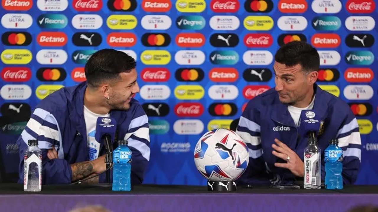 Scaloni, sobre el posible retorno de Paredes a Boca: "Si vuelve, lo que vamos a valorar es su rendimiento" thumbnail