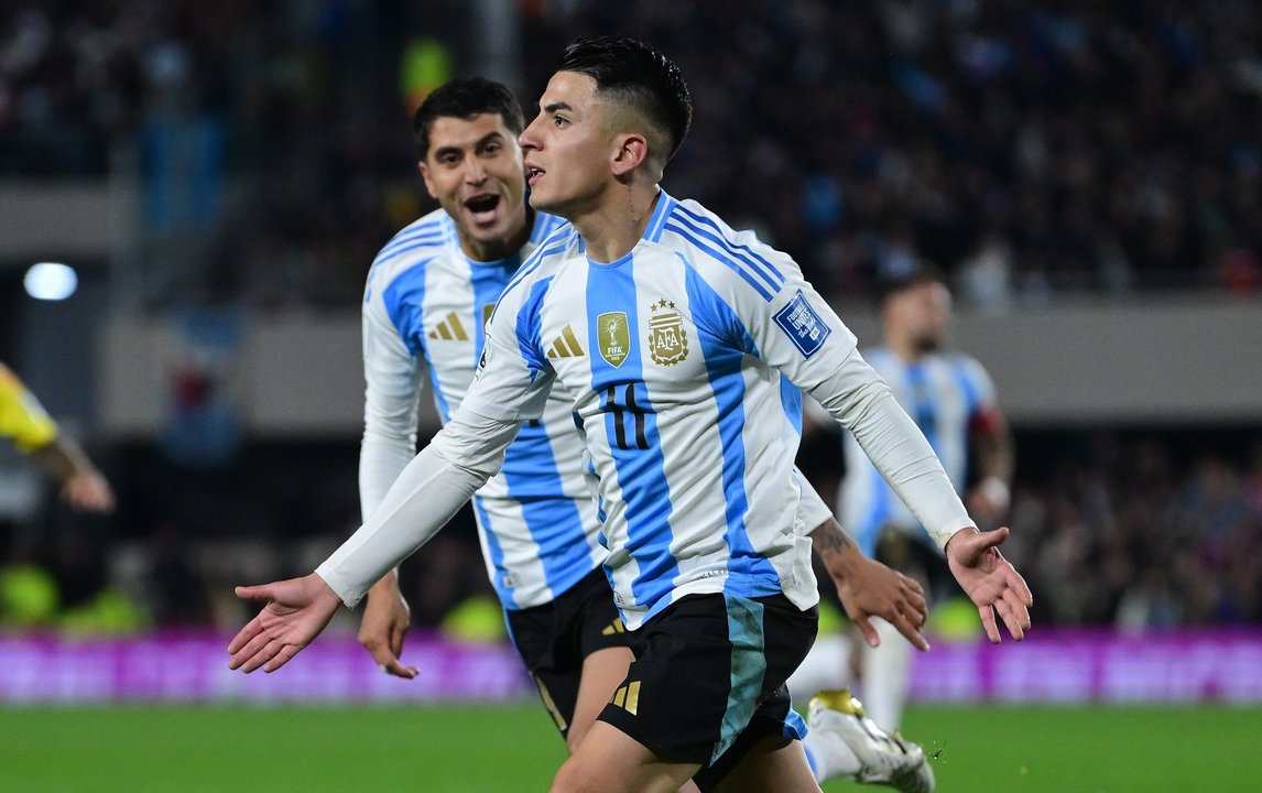 Argentina empató con Colombia con diez jugadores thumbnail
