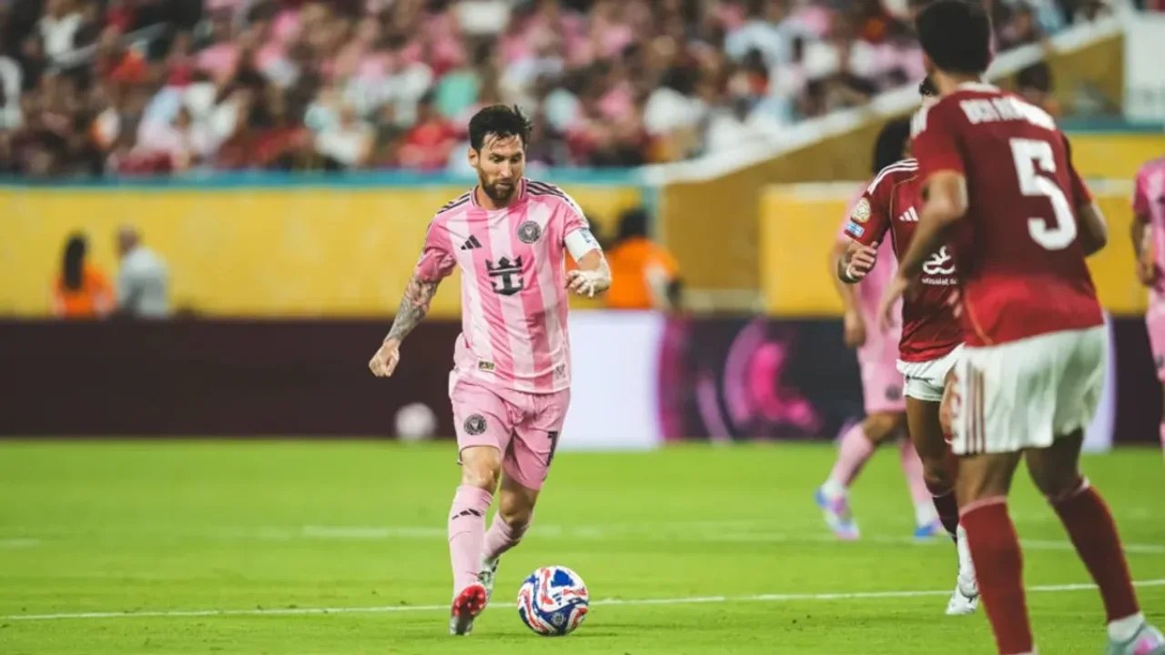 Con un golazo de Messi, el Inter Miami venció 2 a 1 al Porto thumbnail