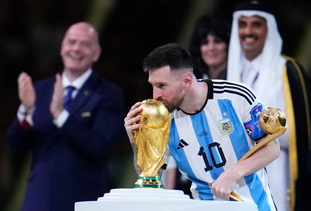 Tres de las copas que ganó la selección argentina se exhiben en Córdoba thumbnail