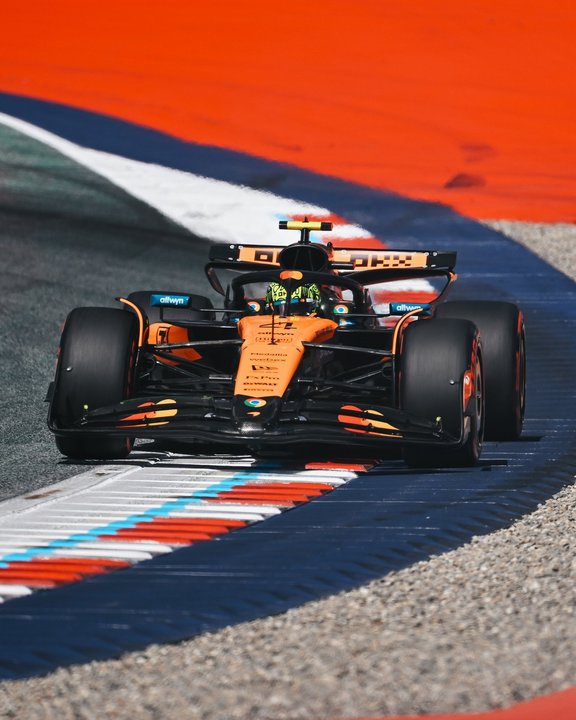 Con una vuelta perfecta, Norris se quedó con la pole en el Red Bull Ring thumbnail