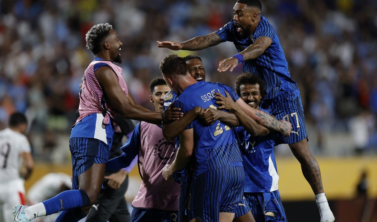 Golpe histórico: Al Hilal dejó afuera al Manchester City en tiempo suplementario thumbnail