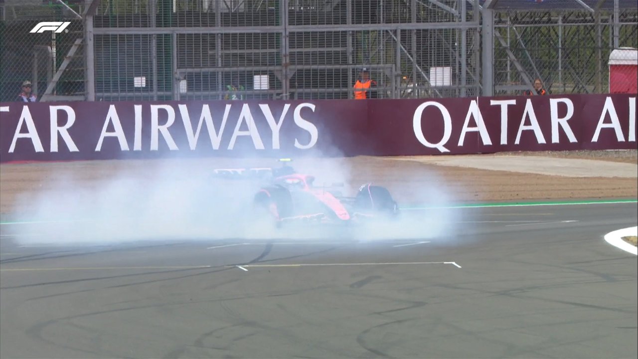 Colapinto eliminado tras un trompo en la Q1 y largará último en el GP de Gran Bretaña thumbnail