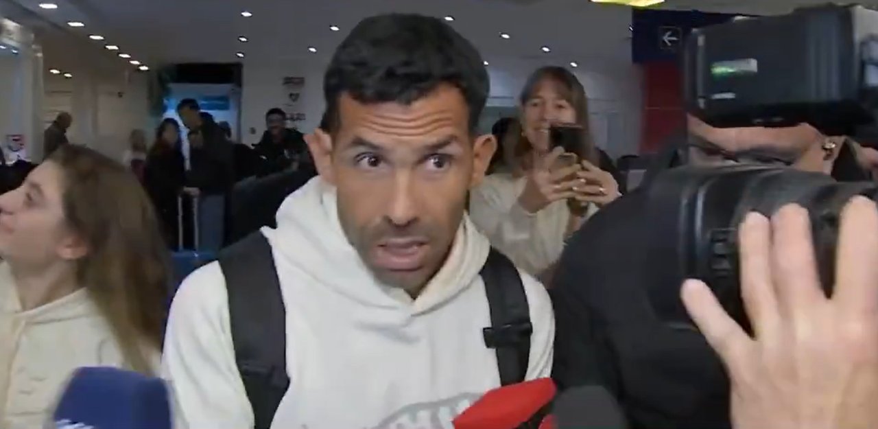 Ilusionado, la palabra de Tevez al llegar a Argentina para dirigir a Talleres thumbnail