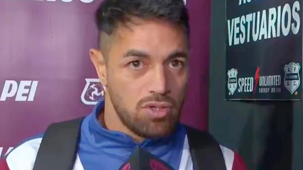 Riestra da el batacazo y enciende la polémica arbitral en el Clausura thumbnail