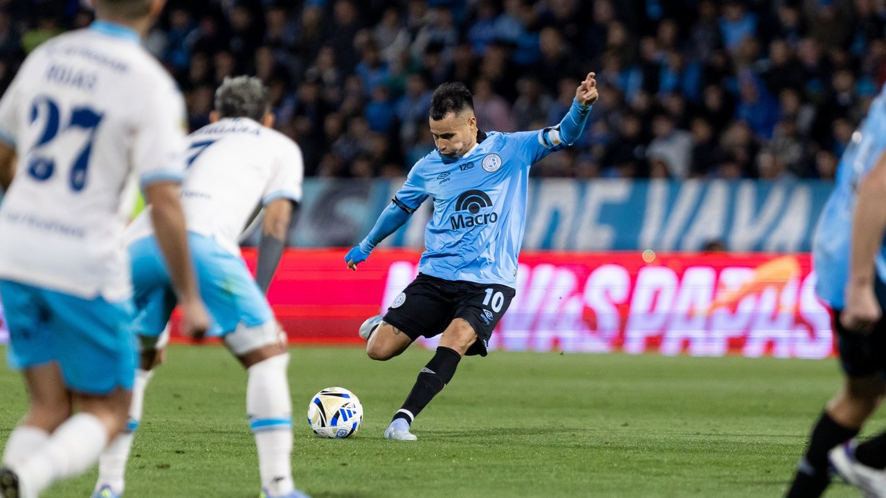 Belgrano cayó por la mínima ante Racing en un Gigante repleto thumbnail