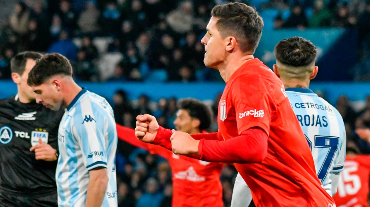 Estudiantes superó a Racing en un friccionado duelo thumbnail