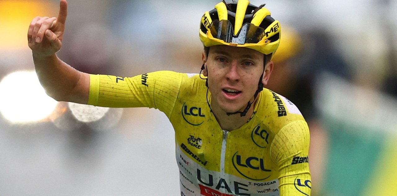 Tadej Pogacar grita campeón por cuarta vez en el Tour de Francia y roza la leyenda thumbnail