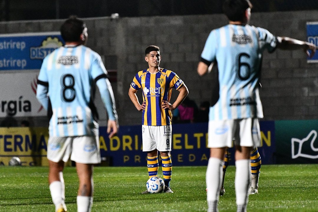 La Academia cordobesa cayó en su visita al Bohemio por 2-0 thumbnail