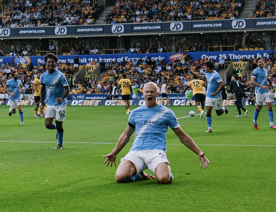El Manchester City aplastó a los Wolves en su debut en la Premier League thumbnail