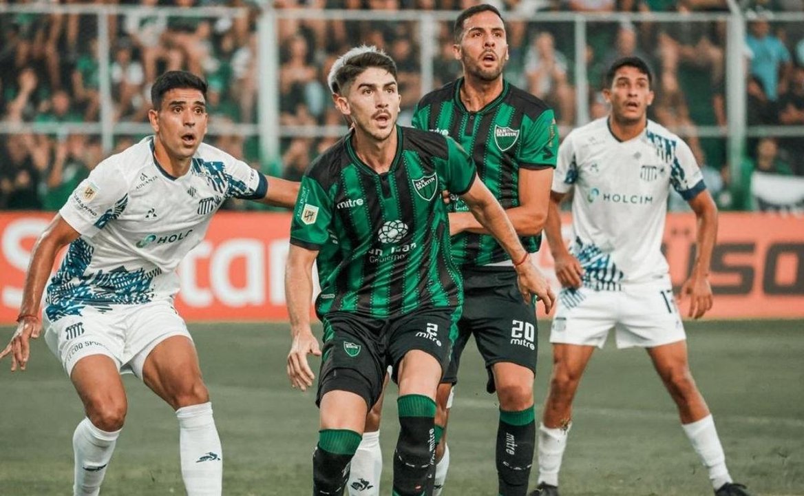 Talleres juega un partido clave ante San Martín de San Juan por la permanencia thumbnail
