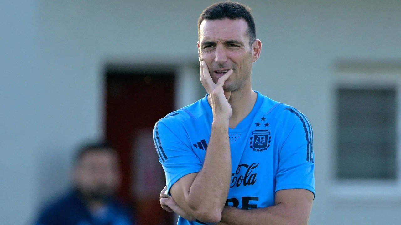 Scaloni mezcla experiencia y juventud en la nómina de convocados thumbnail