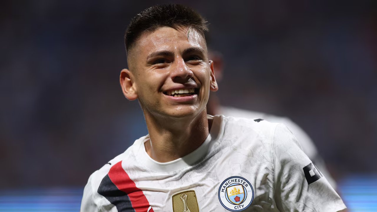 Claudio Echeverri se va del Manchester City y jugará en el Bayer Leverkusen thumbnail