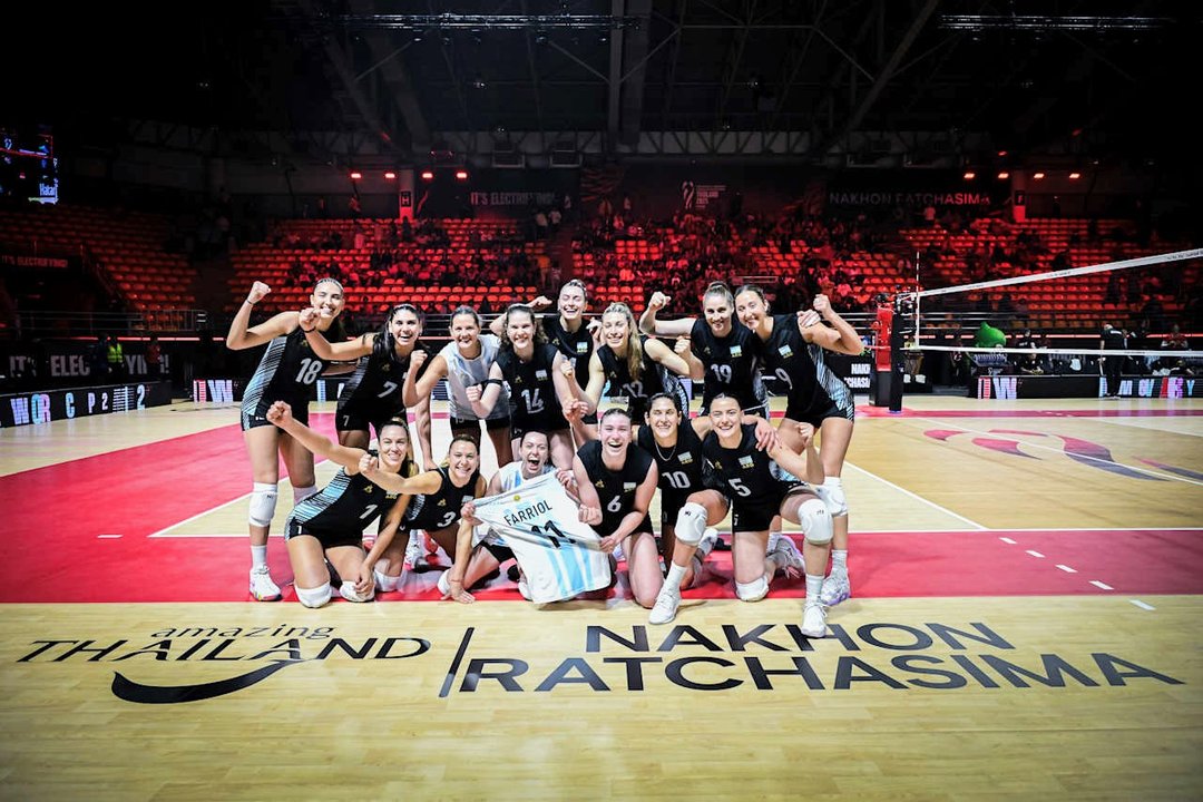 Debut histórico! Las Panteras rugen en el Mundial de Vóleibol 2025 thumbnail