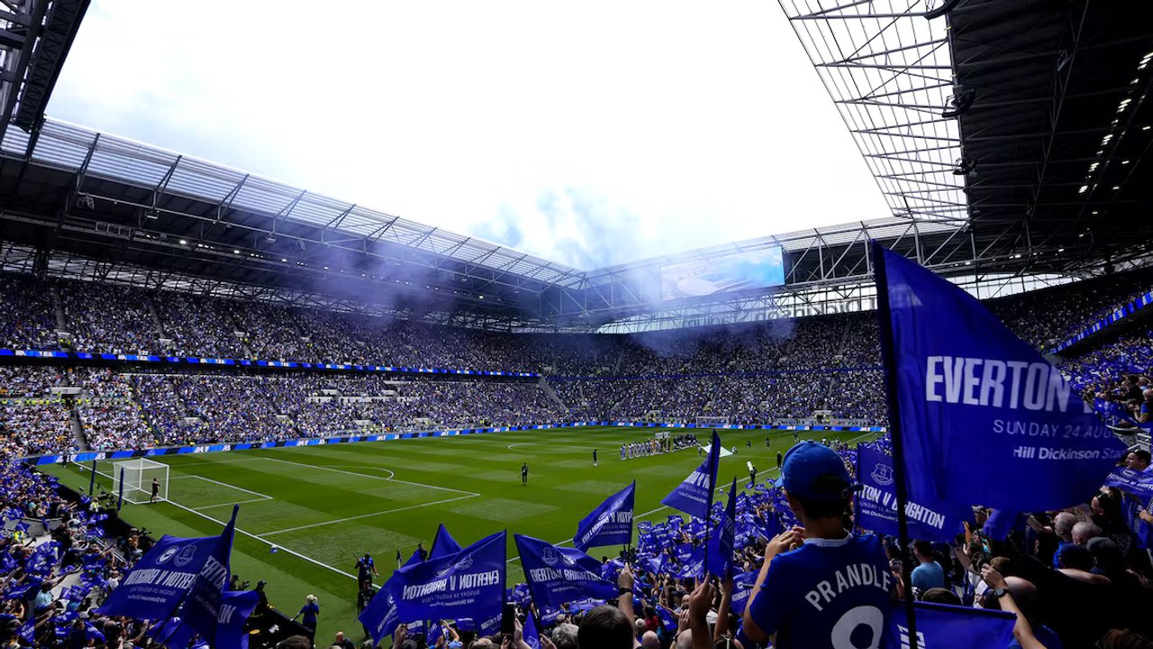 Everton estrena el Hill Dickinson Stadium con victoria 2-0 sobre Brighton en la Premier League thumbnail