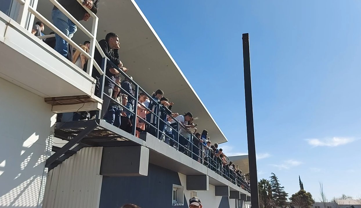 Presión en Talleres: el pedido de los hinchas en la práctica abierta thumbnail