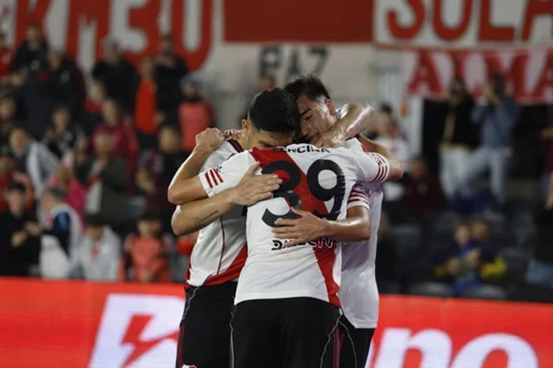 River imparable: Lencina y Salas sostienen la cima del Clausura thumbnail