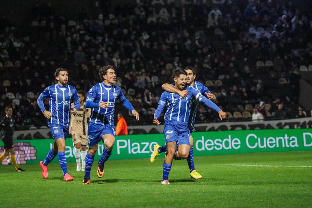 Épica bodeguera: Godoy Cruz, con diez, venció a Platense en un partido clave thumbnail