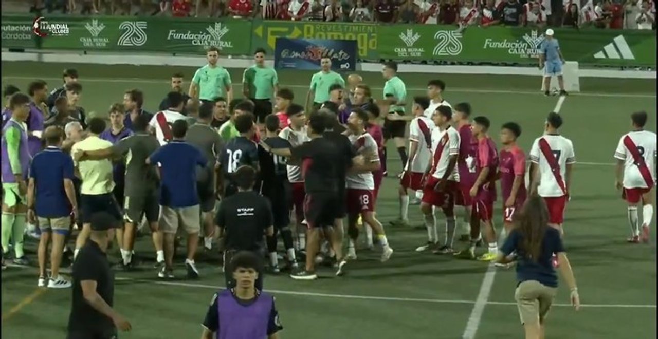 River se despidió del Mundial Sub18 con derrota, expulsiones y disturbios en el cierre thumbnail
