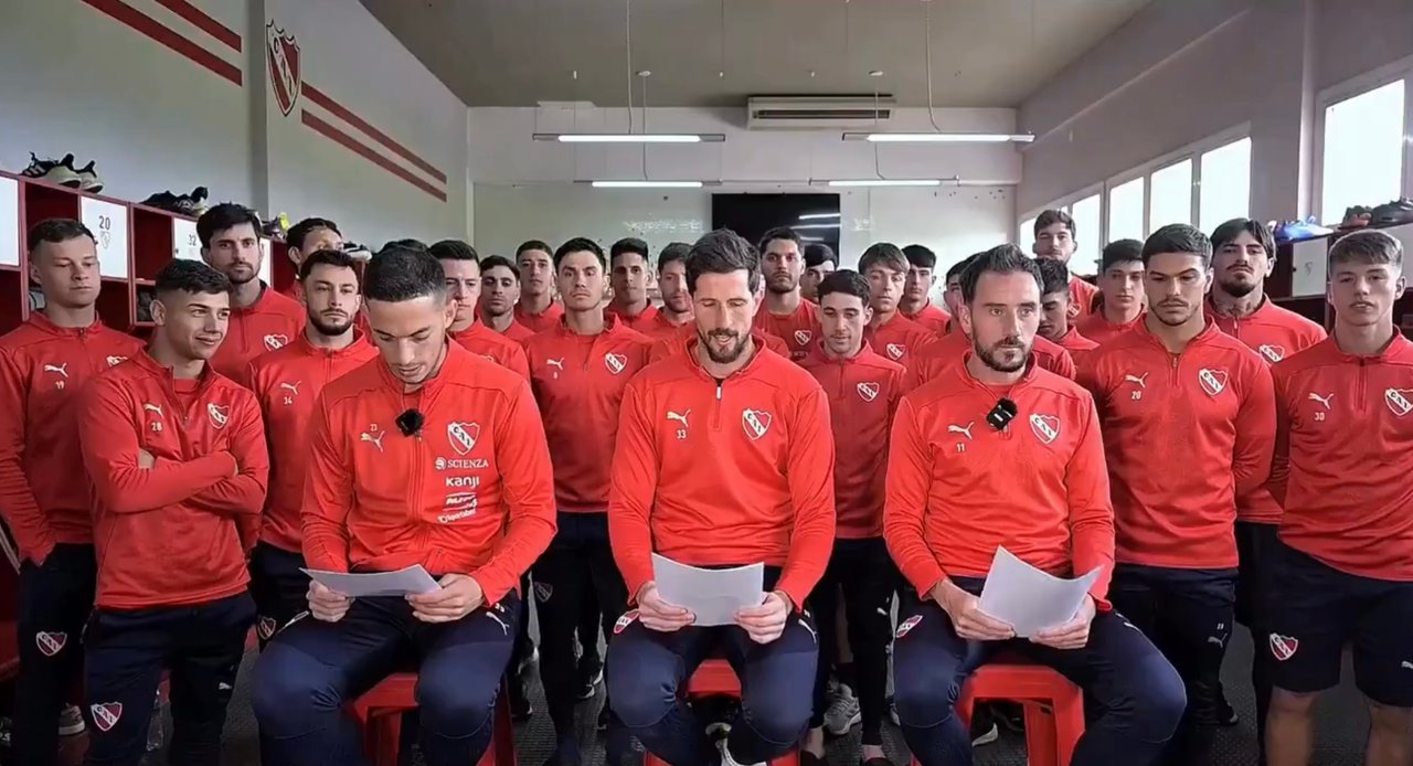 Escándalo en la Sudamericana: los jugadores de Independiente apuntaron contra la Conmebol thumbnail