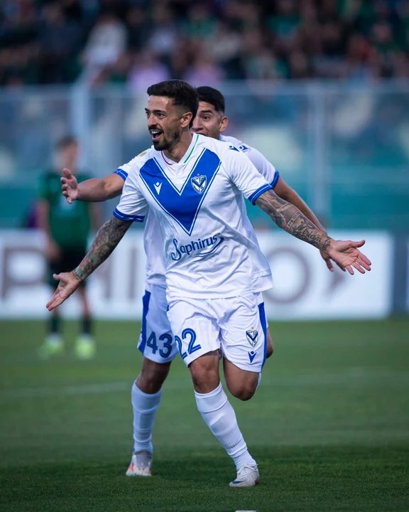 Triunfo clave de Vélez en San Juan thumbnail