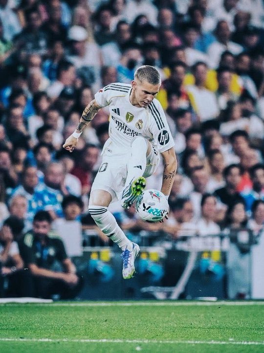 Puntaje ideal! El Real Madrid de Mastantuono ganó en el Bernabéu a puro golazos thumbnail