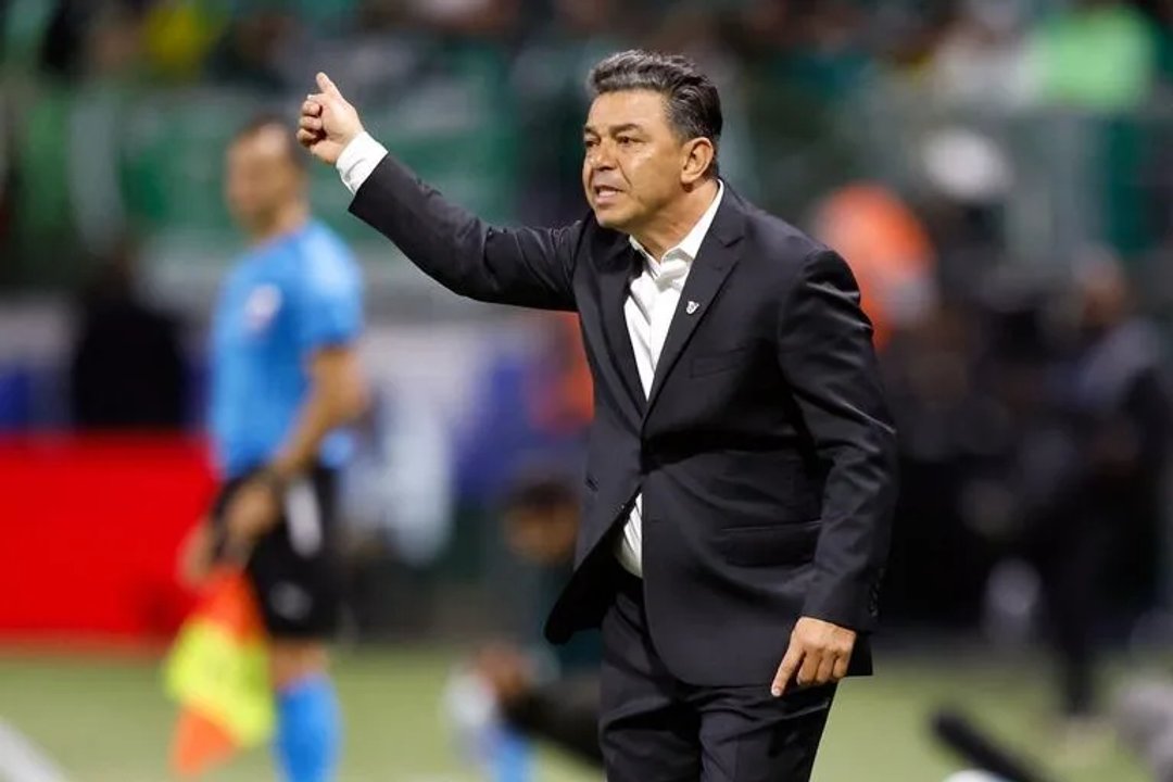 Gallardo estalló contra el árbitro uruguayo tras la eliminación en la Libertadores thumbnail