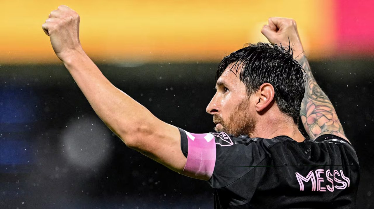 La magia de Messi: doblete y pases de lujo thumbnail