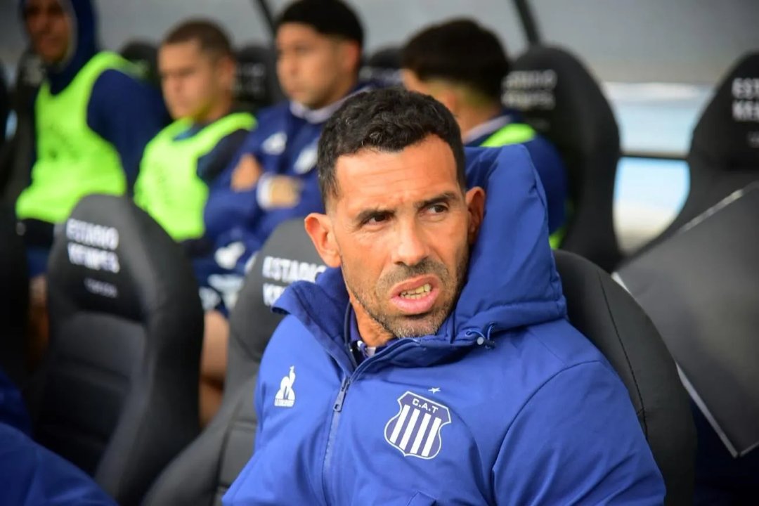 Talleres: la dura sanción que recibió Tévez tras el empate en Rosario thumbnail