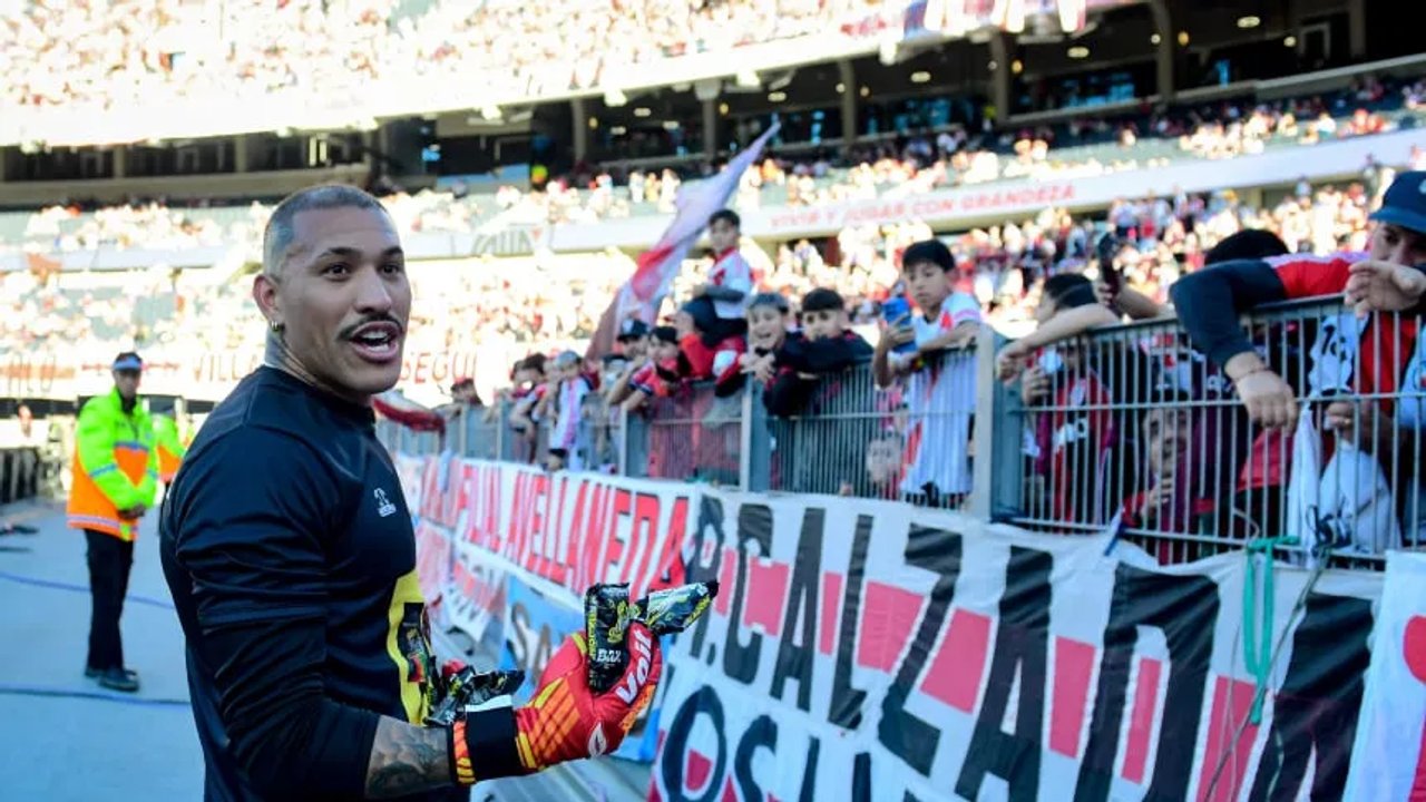 El arquero de los alfajores: el show de Nacho Arce en el triunfo de Riestra ante River thumbnail