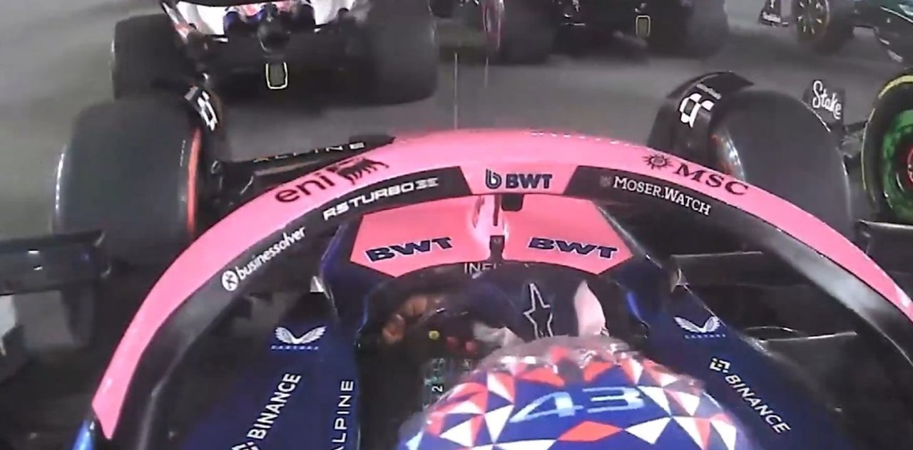 Franco Colapinto y una largada magistral: la lección de destreza del argentino en el GP de Singapur thumbnail