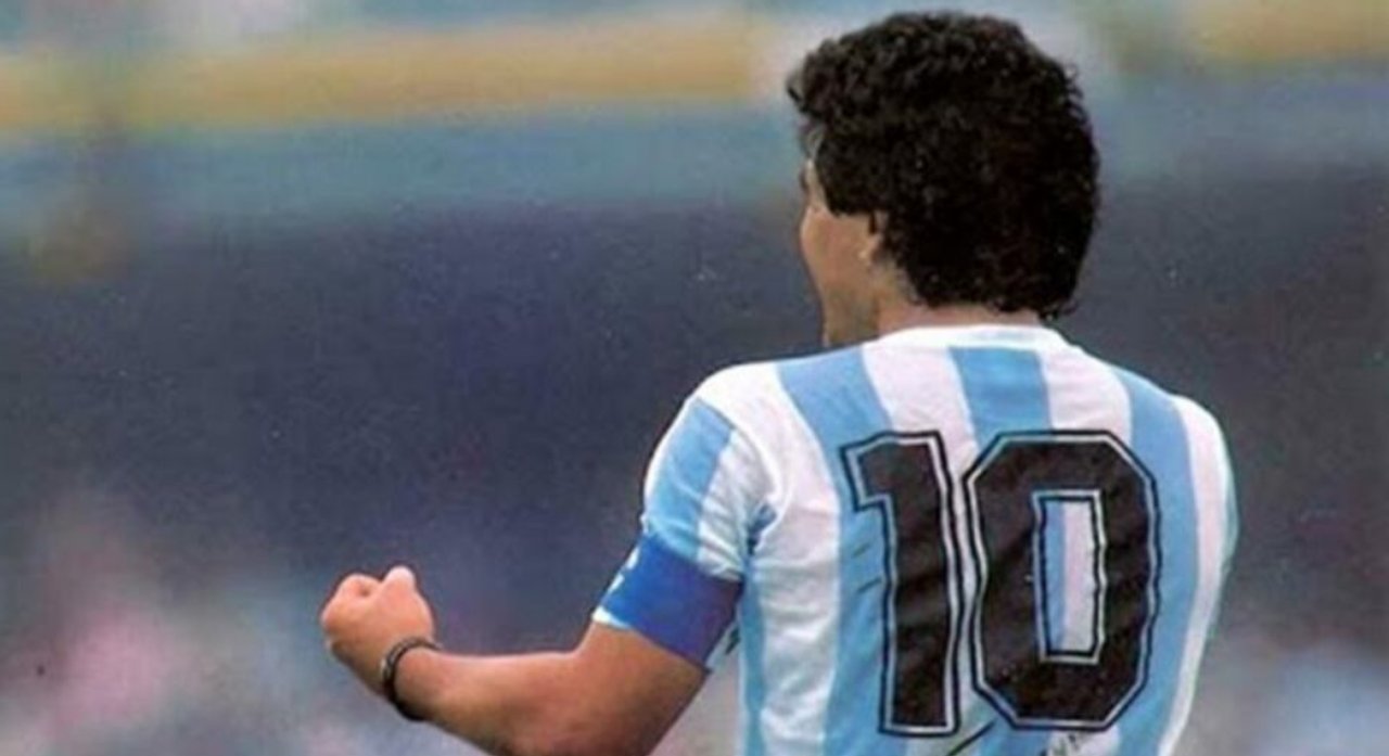 Glosario maradoniano: una historia de Diego por cada letra del abecedario thumbnail