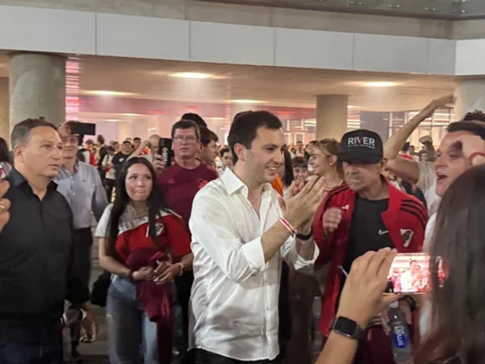 Stefano Di Carlo asume la presidencia de River Plate en una votación histórica thumbnail