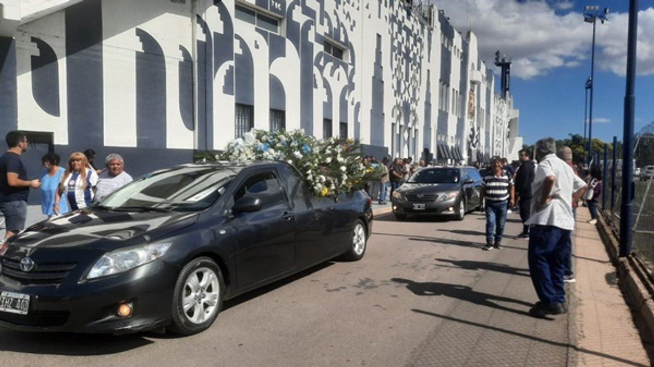El último adiós a Daniel Willington: la gente de Talleres lo despidió en La Boutique thumbnail