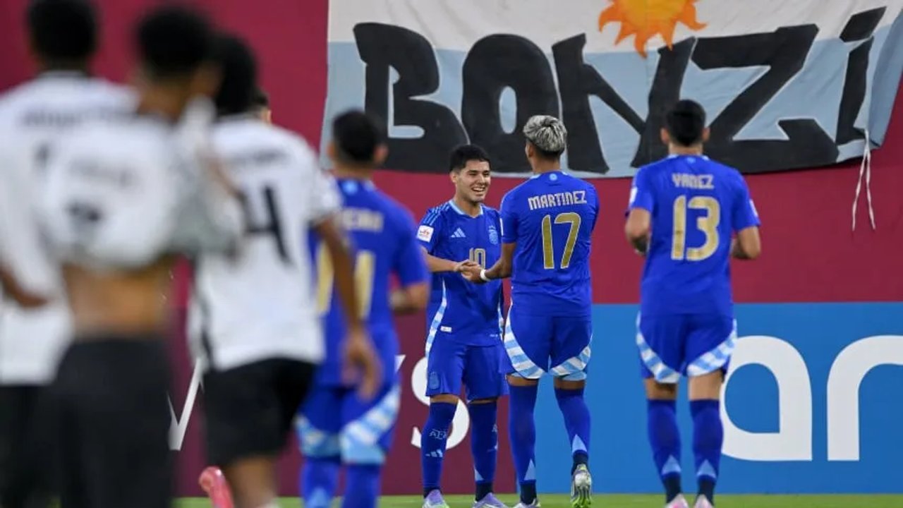 Vendaval Sub-17: Argentina destrozó a Fiyi con una goleada histórica thumbnail